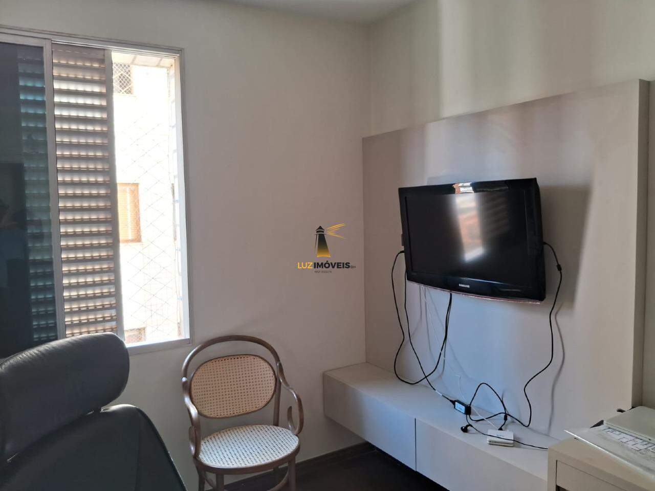 Apartamento à venda com 4 quartos, 239m² - Foto 17