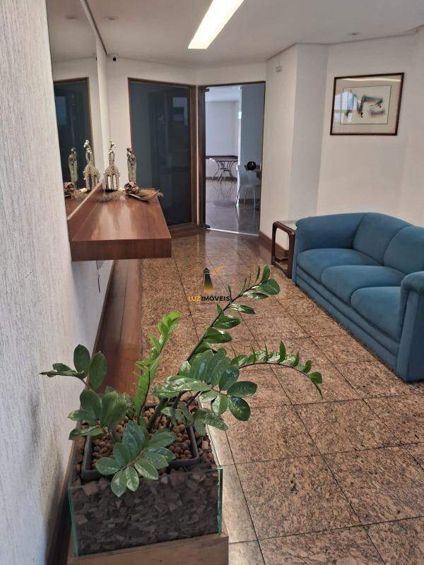 Apartamento à venda com 4 quartos, 239m² - Foto 11