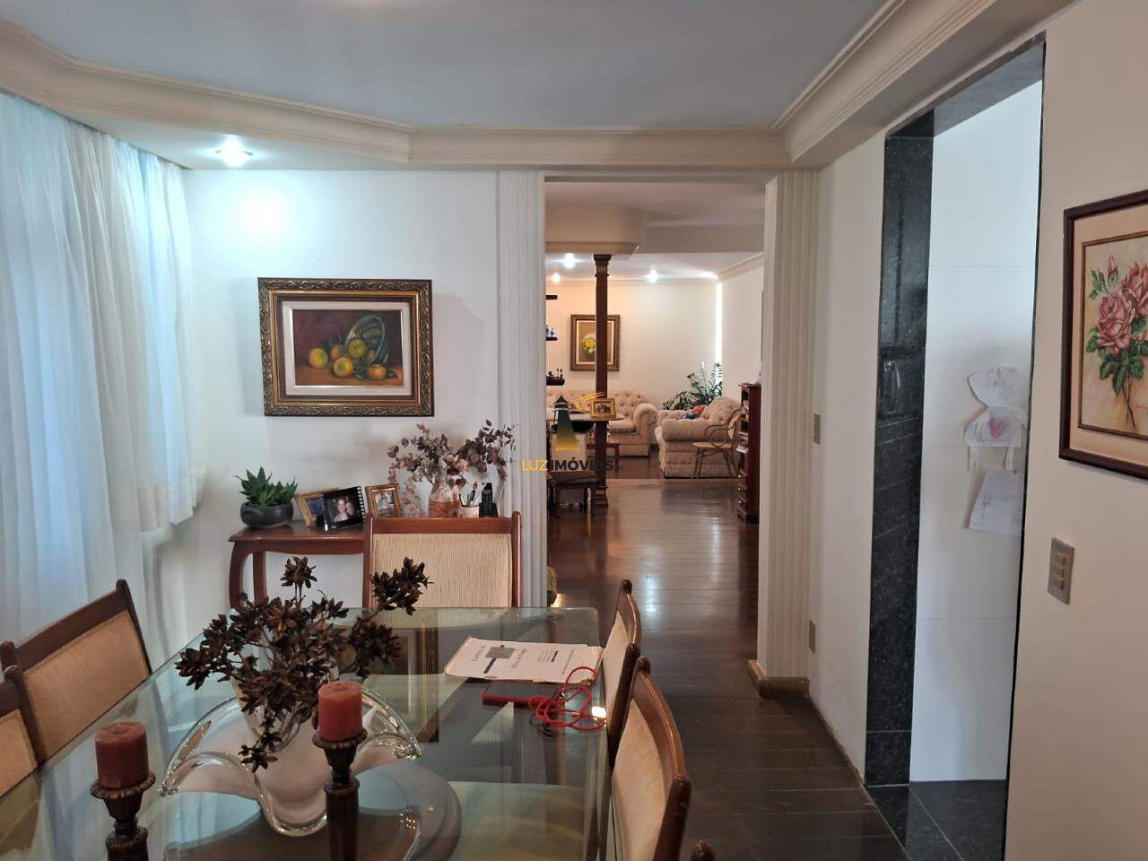 Apartamento à venda com 4 quartos, 239m² - Foto 4