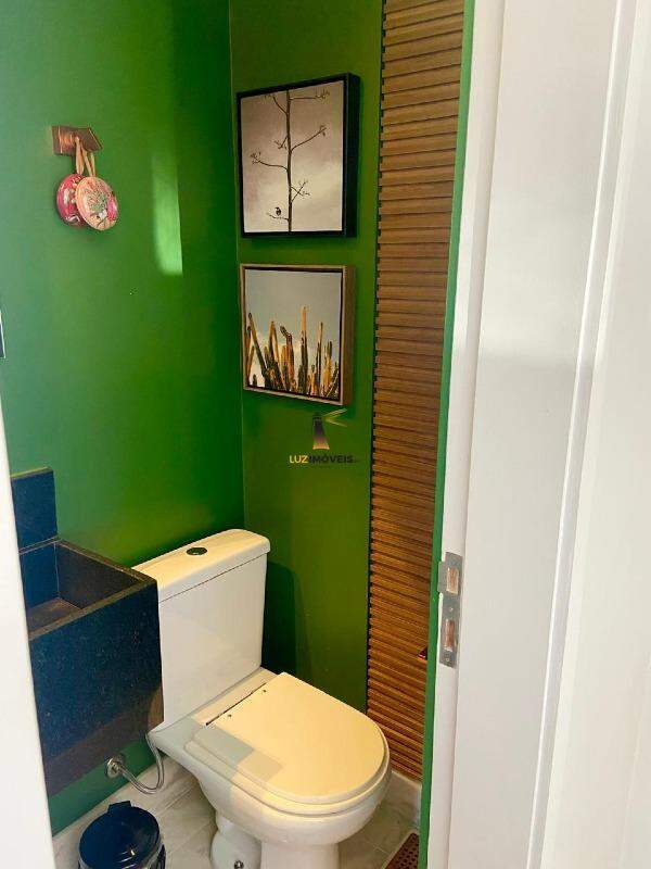 Apartamento à venda com 4 quartos, 180m² - Foto 11