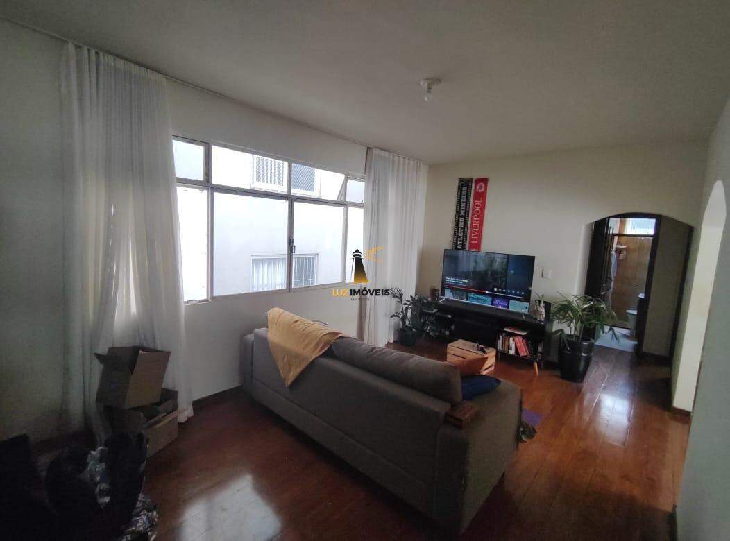 Apartamento à venda com 2 quartos, 80m² - Foto 1