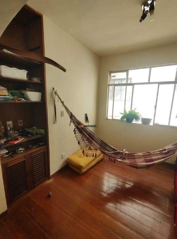 Apartamento à venda com 2 quartos, 80m² - Foto 5