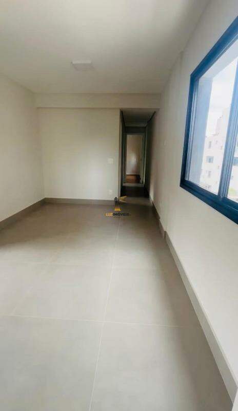 Apartamento à venda com 2 quartos, 62m² - Foto 3