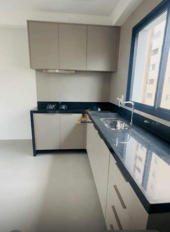 Apartamento à venda com 2 quartos, 62m² - Foto 22