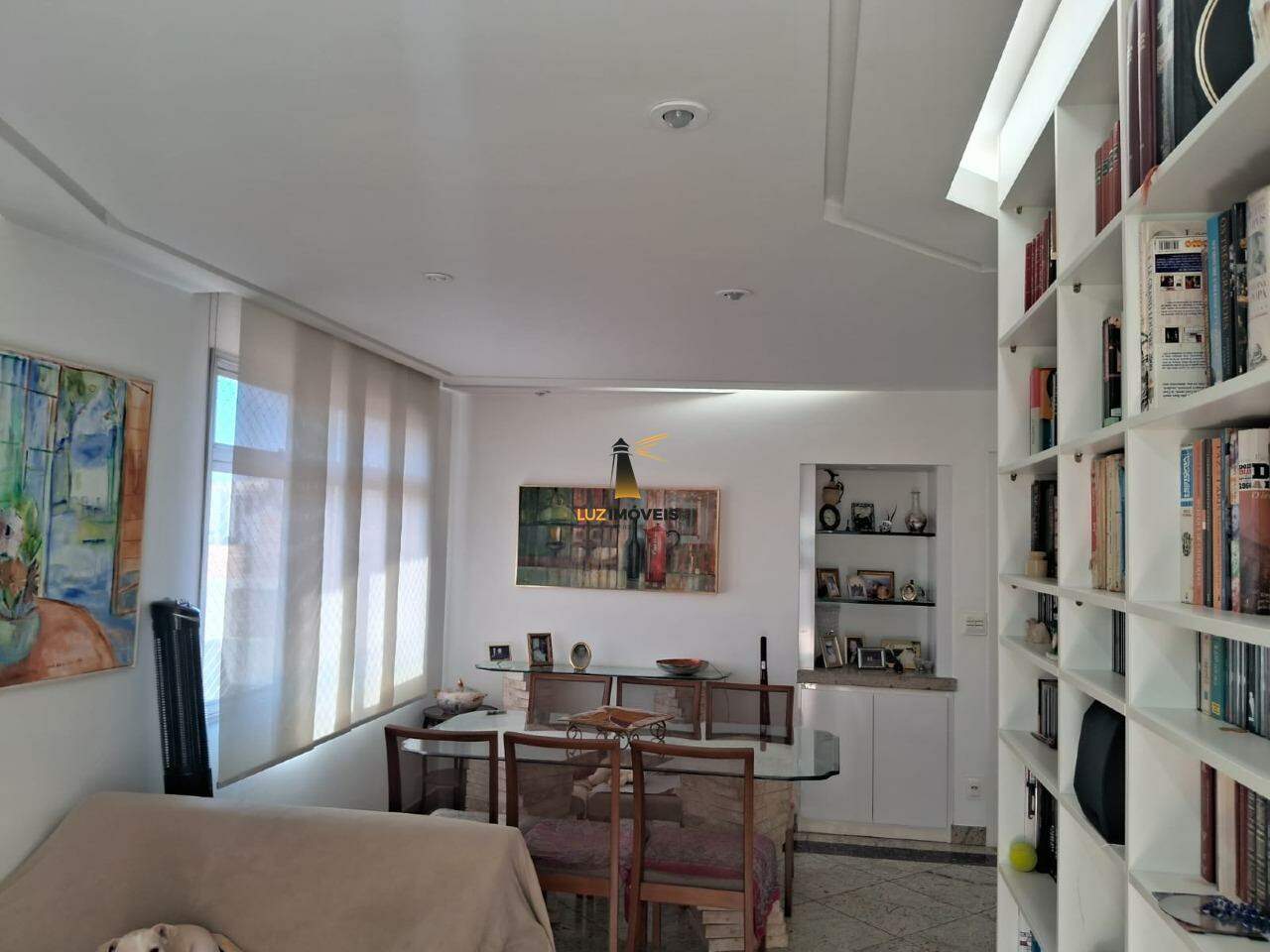 Apartamento à venda com 3 quartos, 140m² - Foto 3