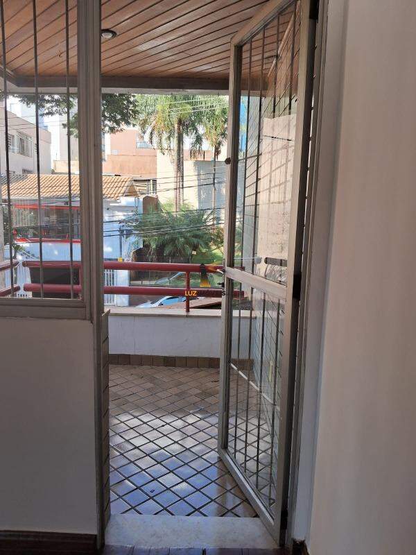 Apartamento à venda com 3 quartos, 97m² - Foto 11