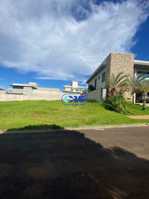 Lote à venda no Villa Sao Vicente: 