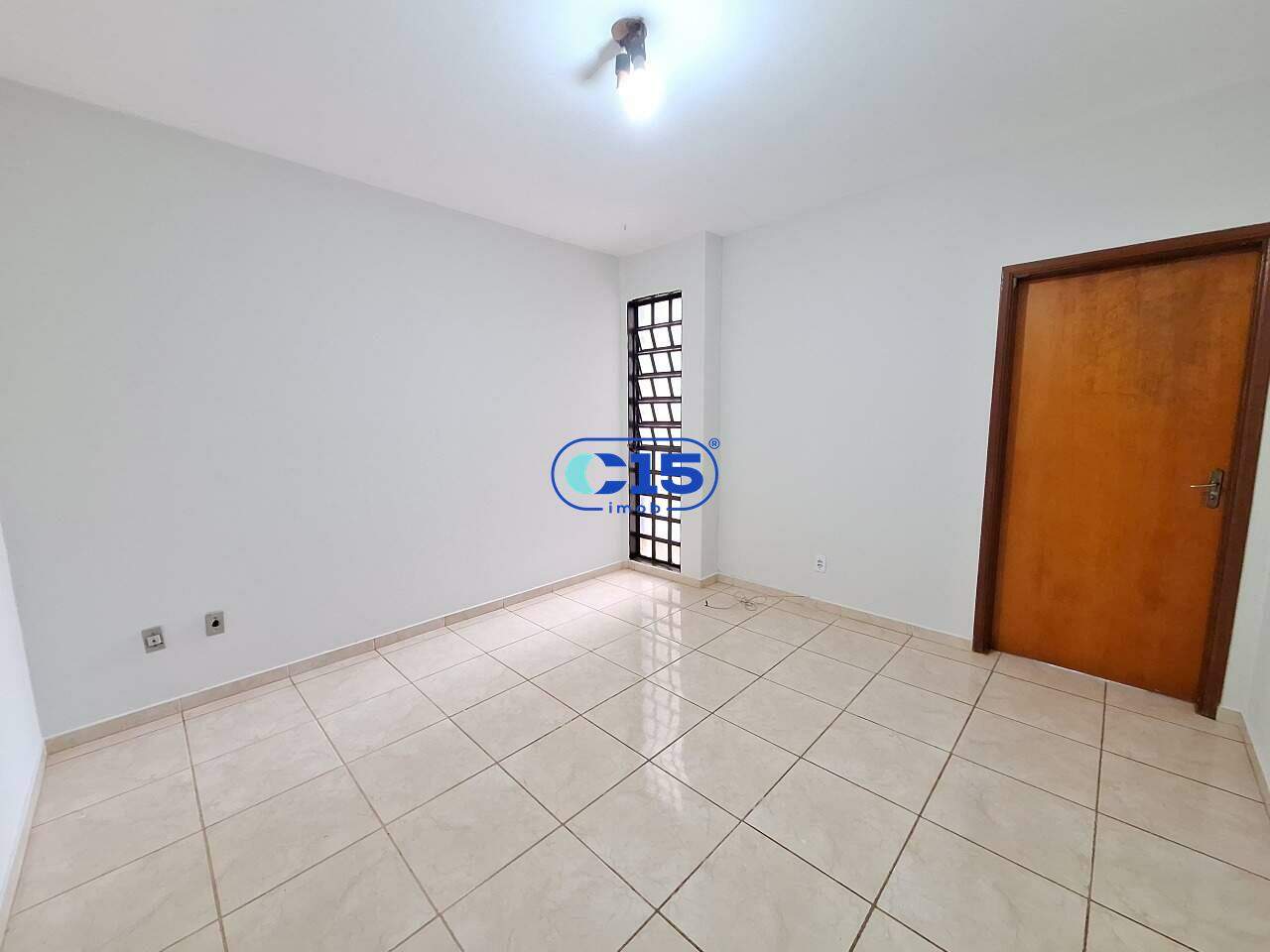 Apartamento para aluguel no JARDIM BARÃO: 