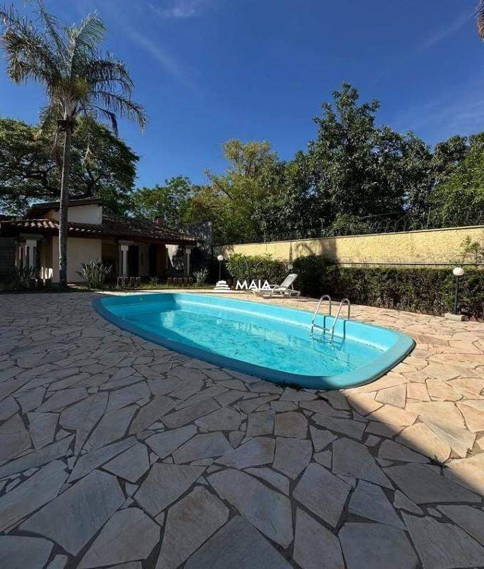 Casa de Condomínio à venda no Village Mercês: 