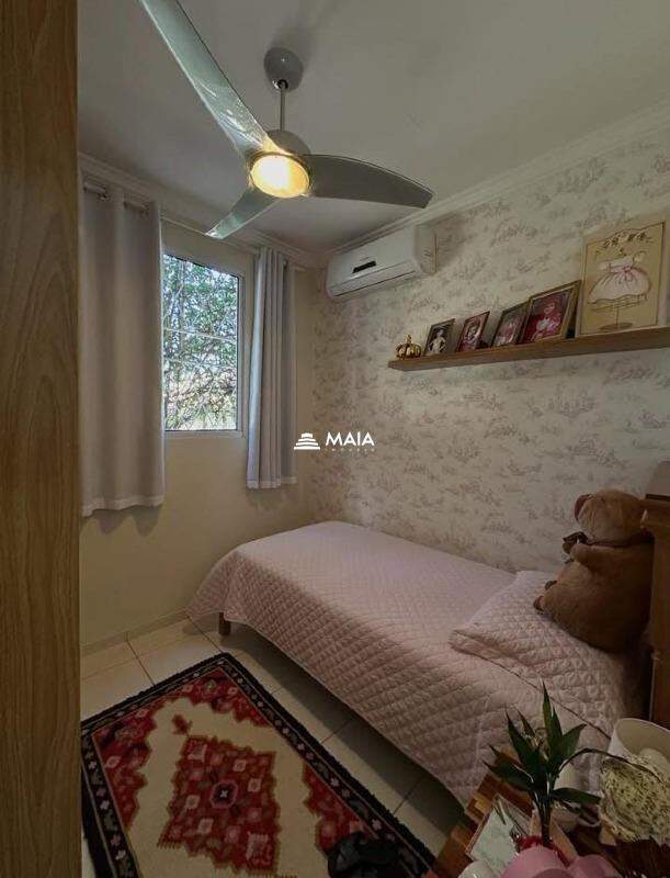 Casa de Condomínio à venda no Village Mercês: 