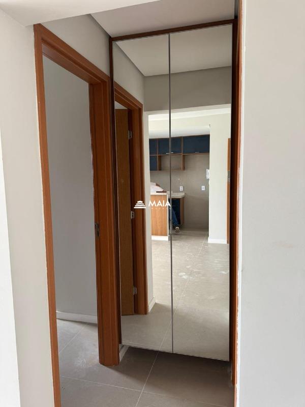 Apartamento para aluguel no Mercês: 