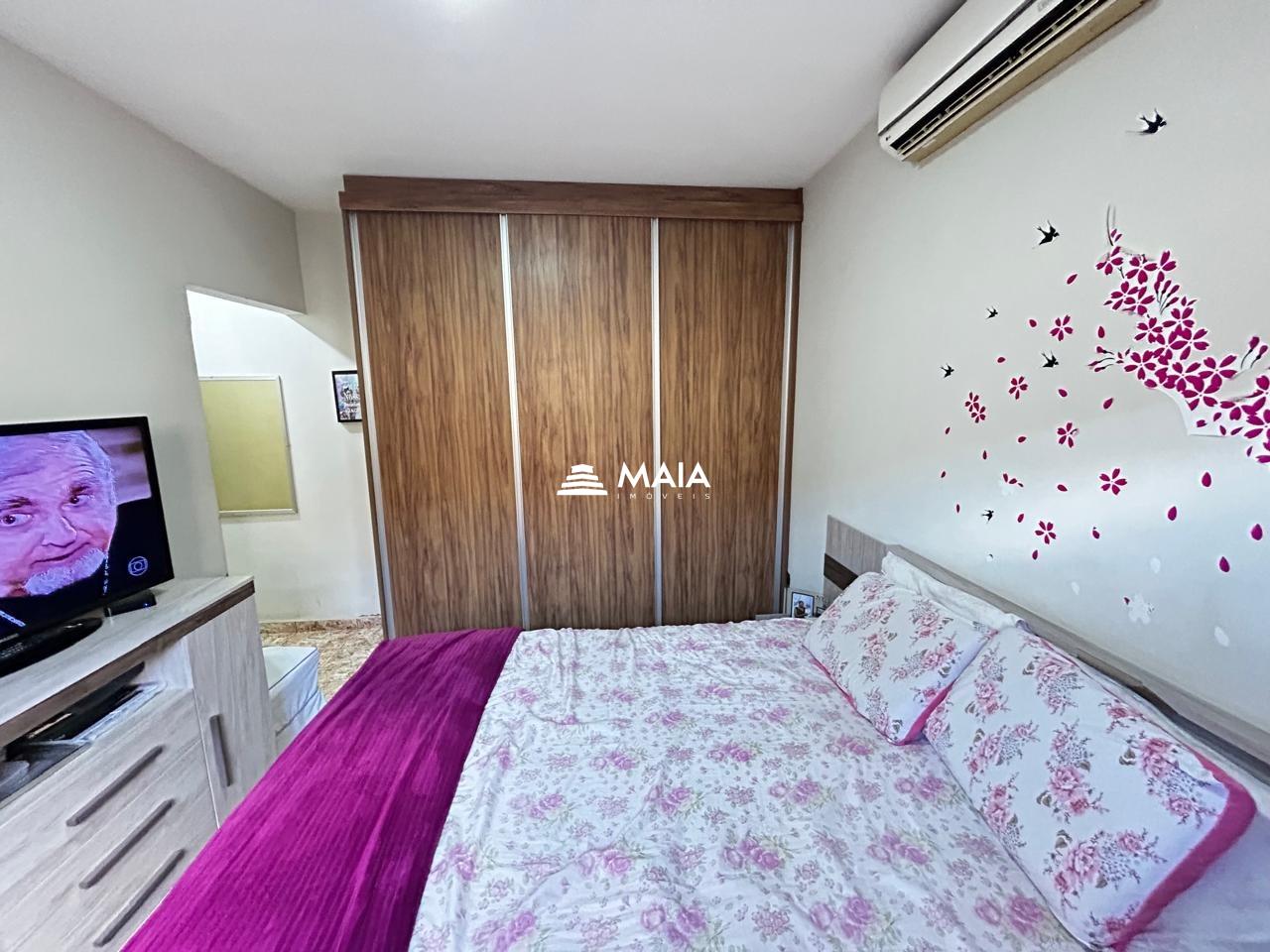 Casa à venda no Vila Militar: 