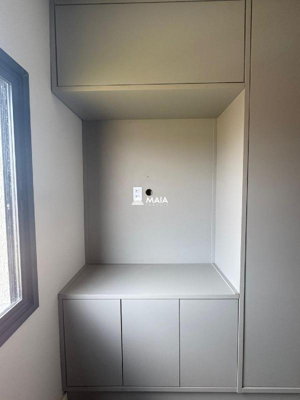 Apartamento à venda no Mercês: 