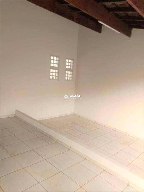 Casa para aluguel no Frei Eugênio: 