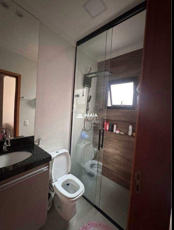 Apartamento à venda no Jardim do Lago: 