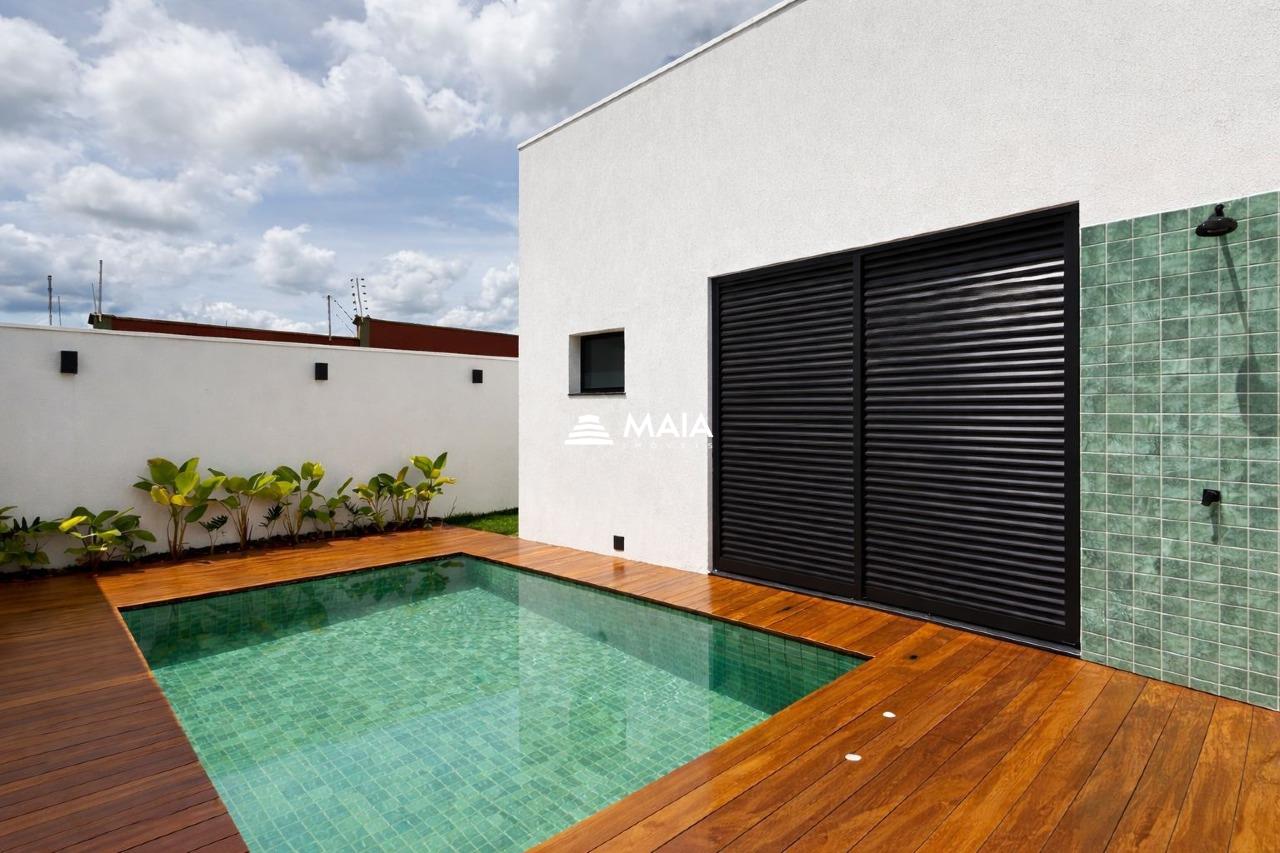 Excelente Casa no Condomínio Flamboyant III 