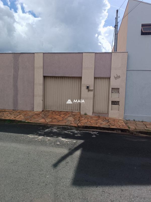 Casa para aluguel no Jardim Induberaba: 