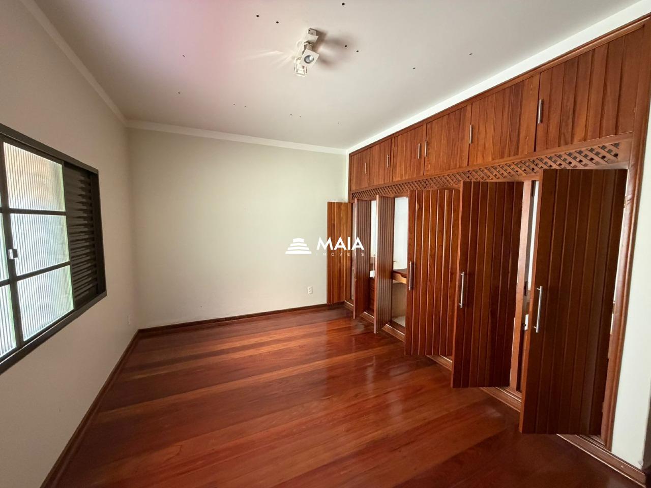 Casa à venda no Centro: 