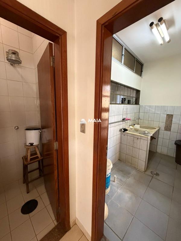 Casa à venda no Centro: 