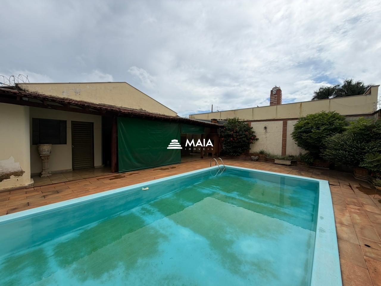 Casa à venda no Centro: 