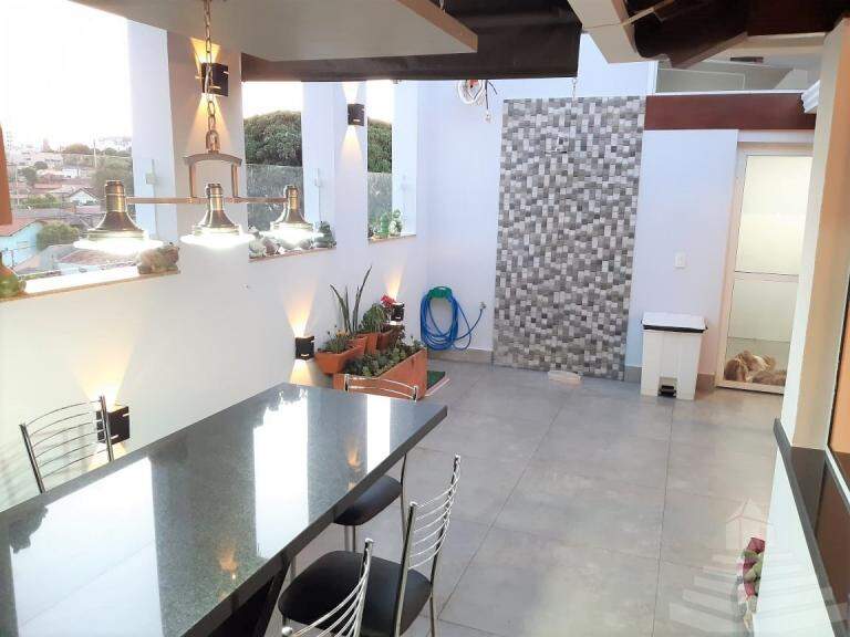 Apartamento à venda no Santa Maria: 