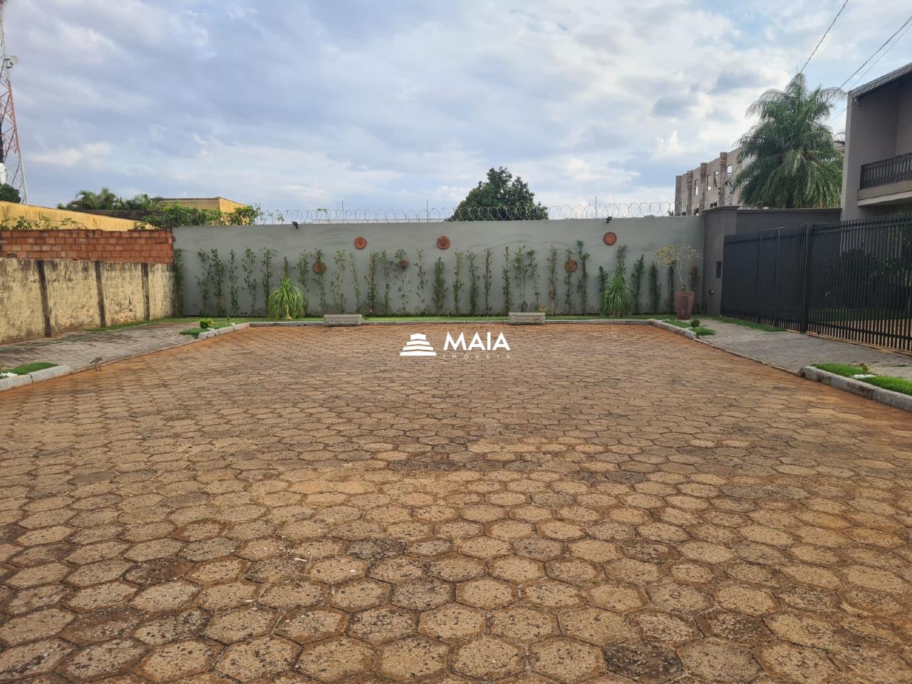 Terreno/Área à venda no Santos Dumont: 