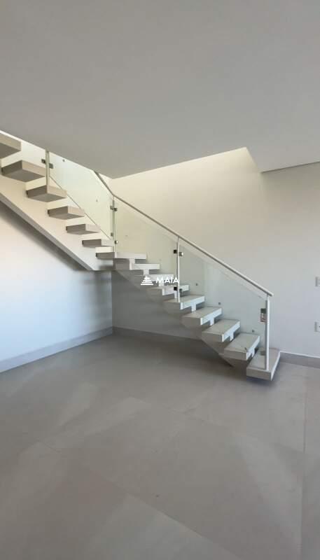 Apartamento para aluguel no Mercês: 