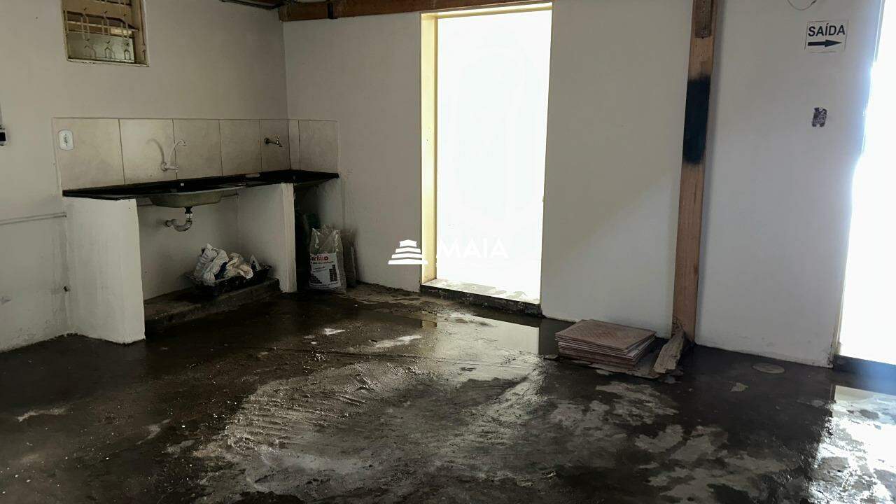 Galpão para aluguel no Manoel Mendes: 