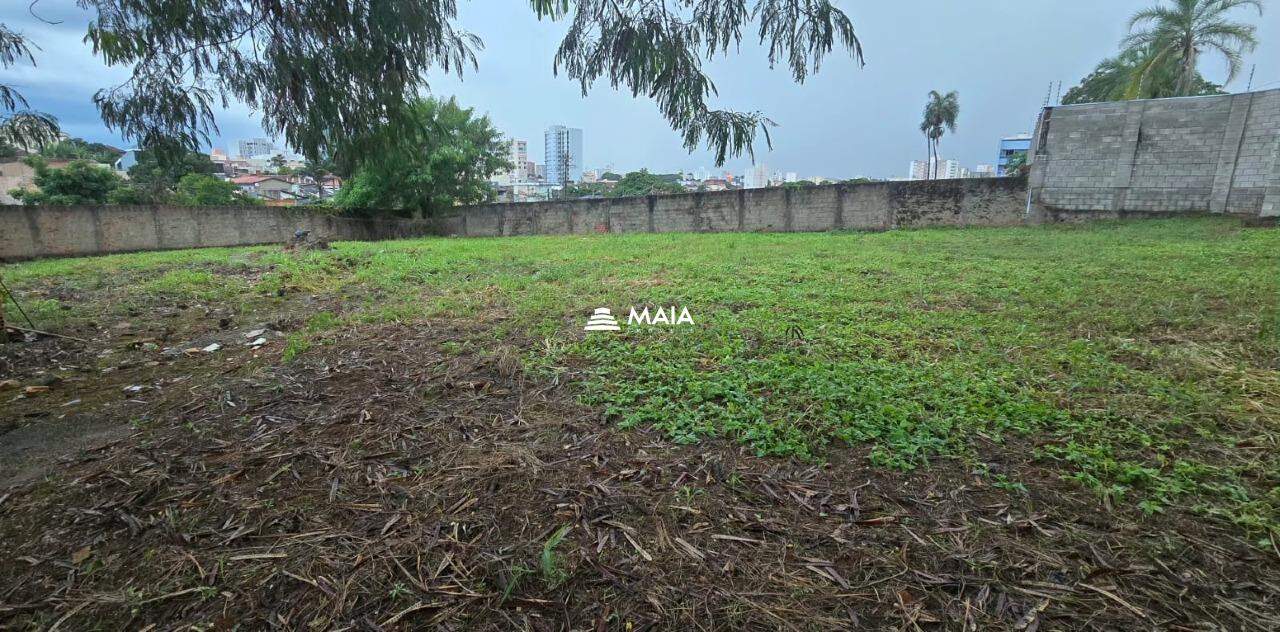 Terreno á venda no bairro Fabrício 