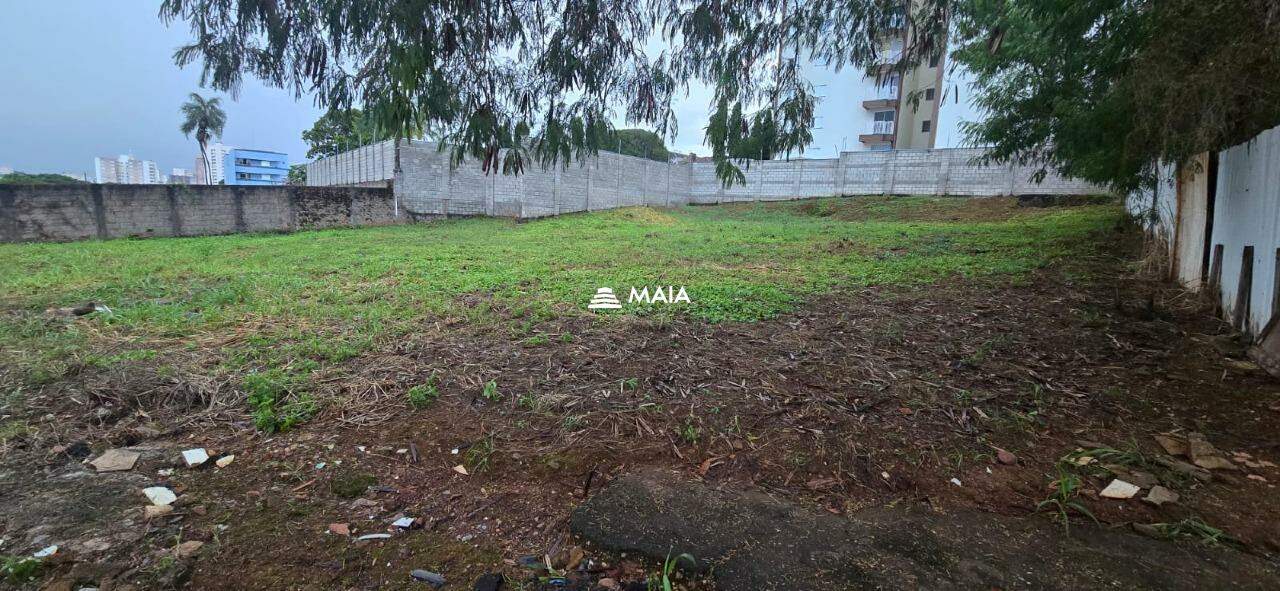 Terreno/Área à venda no Fabrício: 