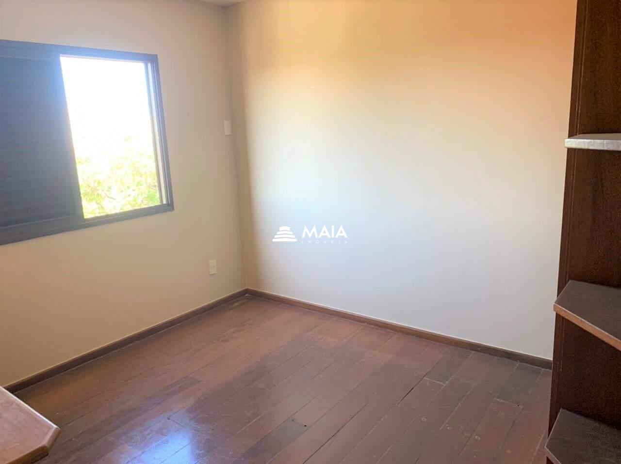 Apartamento para aluguel no Mercês: 