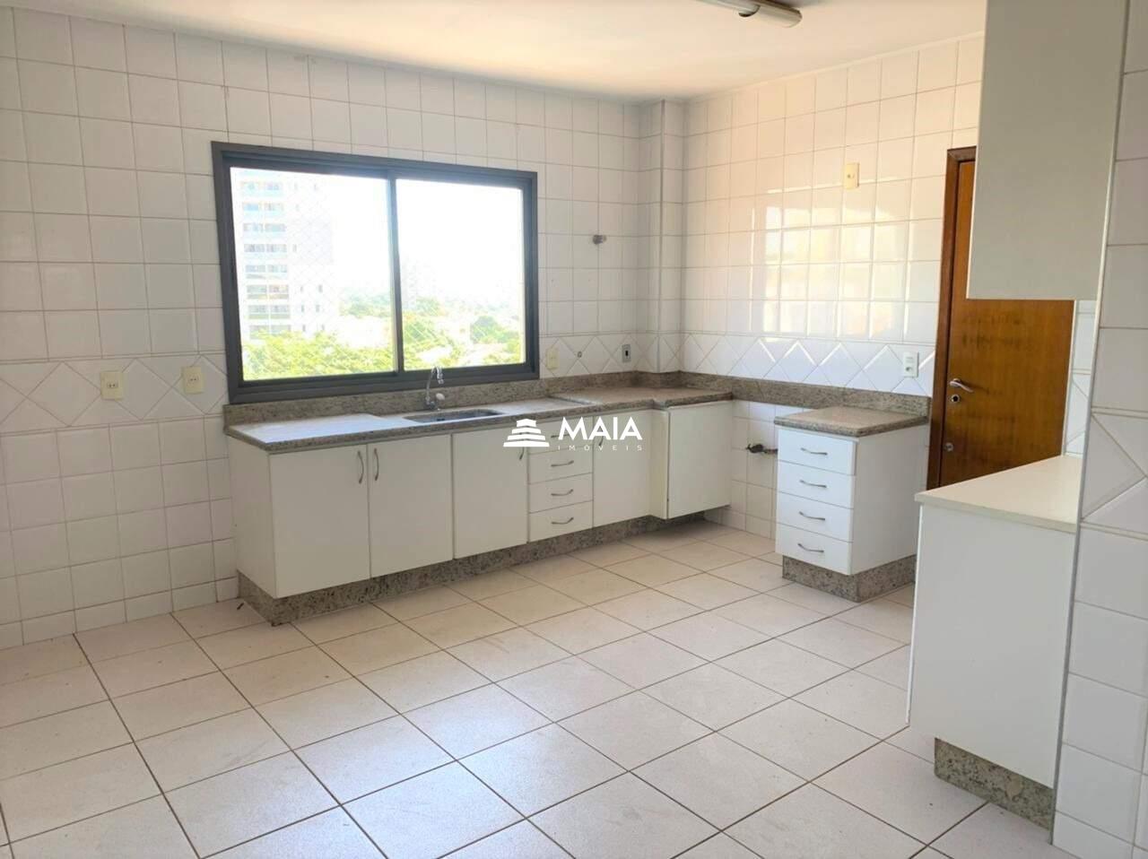 Apartamento para aluguel no Mercês: 