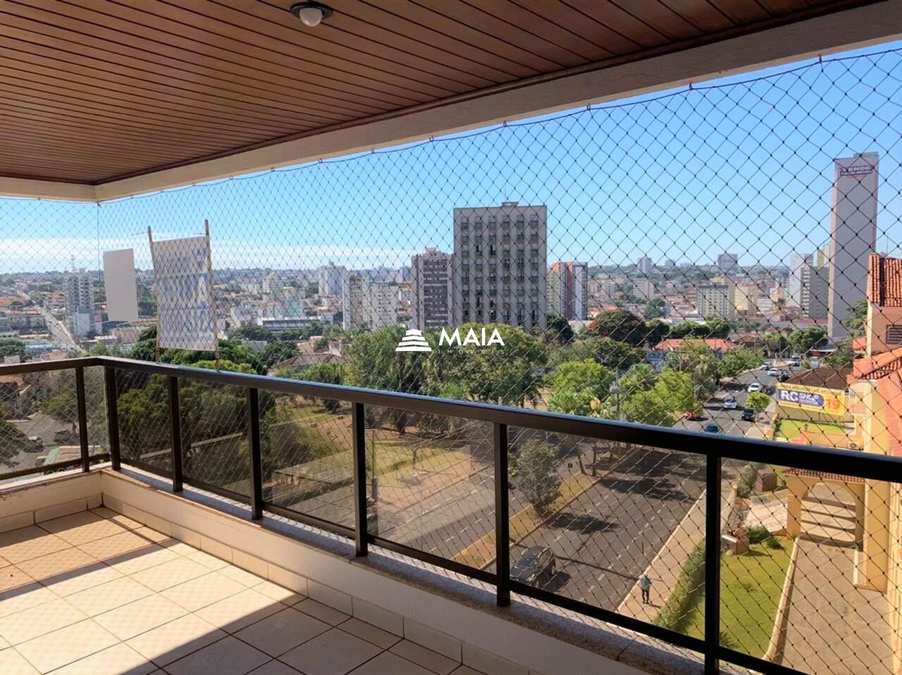 Apartamento para aluguel no Mercês: 