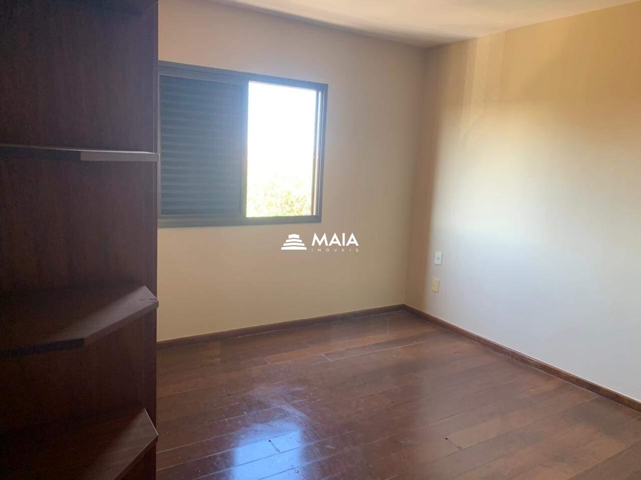 Apartamento para aluguel no Mercês: 