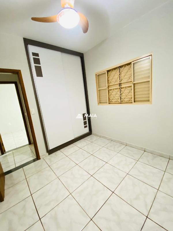 Casa à venda no Jardim Elza Amuí : 