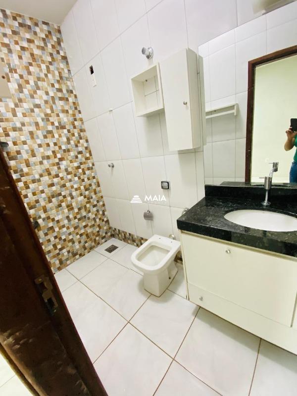 Casa à venda no Jardim Elza Amuí : 