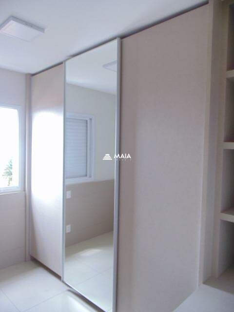 Apartamento à venda no Mercês: 