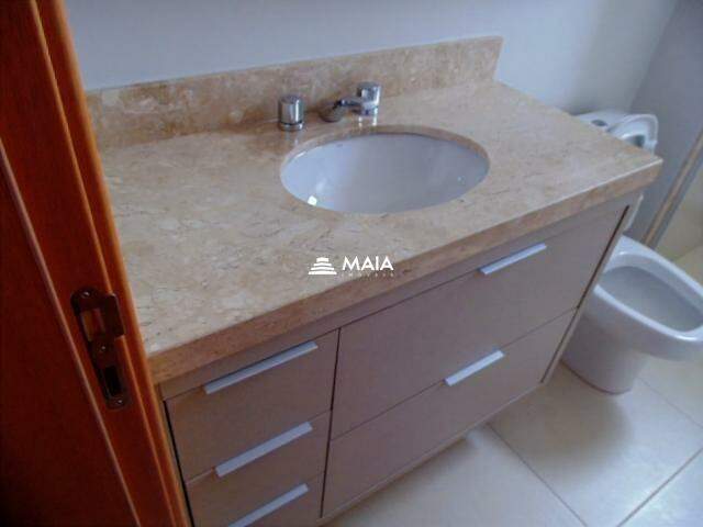 Apartamento à venda no Mercês: 