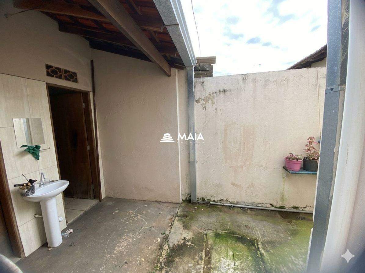 Casa à venda no Cássio Rezende: 