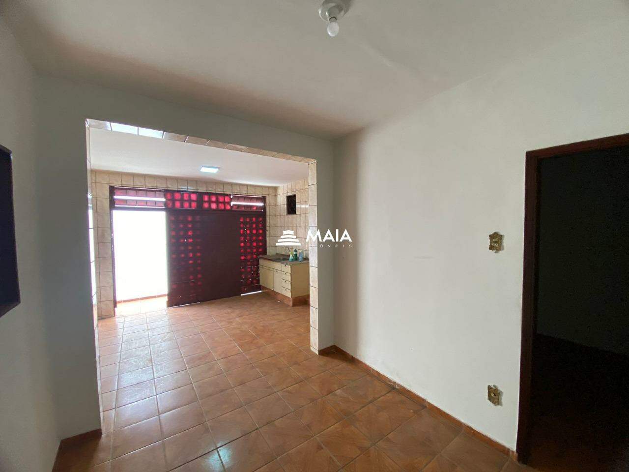 Casa para aluguel no Mercês: 