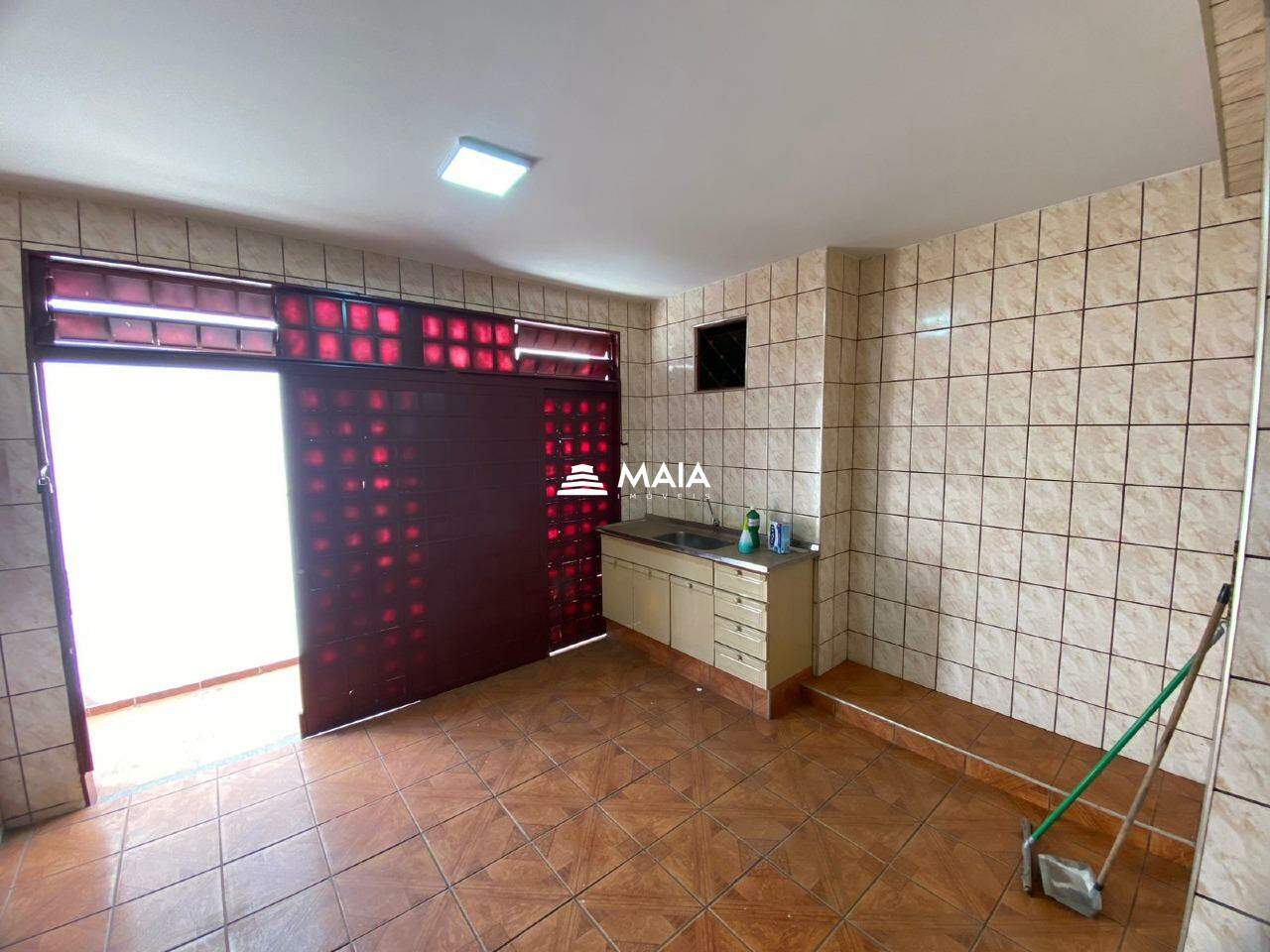 Casa para aluguel no Mercês: 