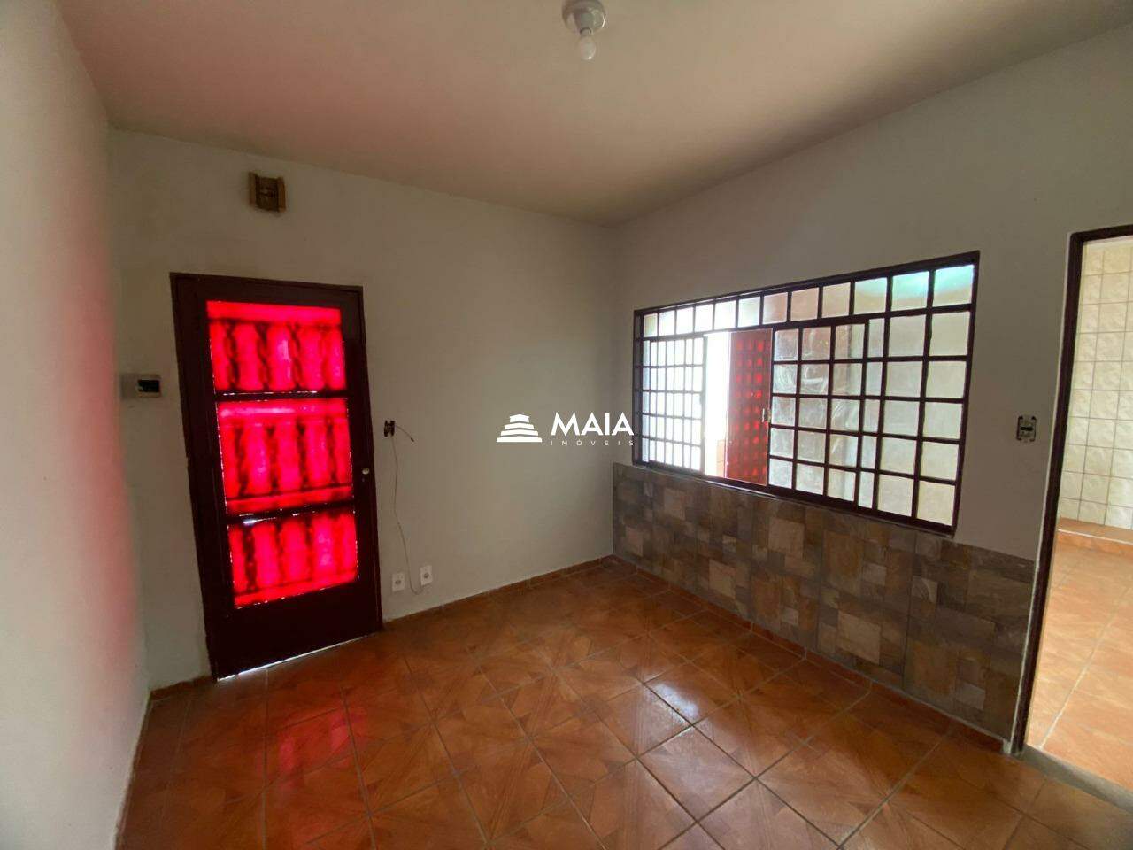 Casa para aluguel no Mercês: 