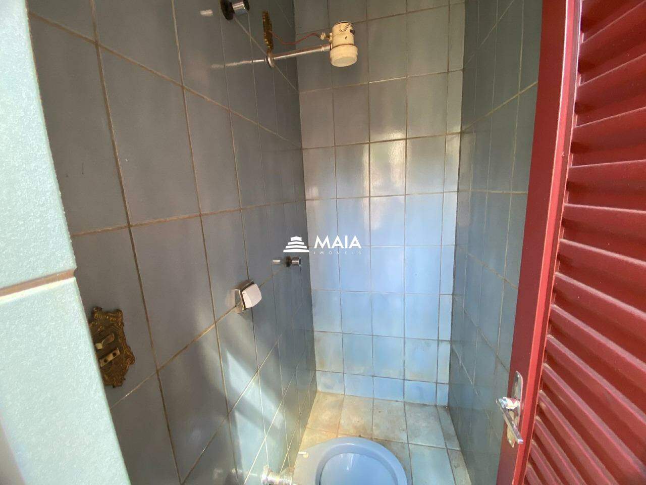 Casa para aluguel no Mercês: 