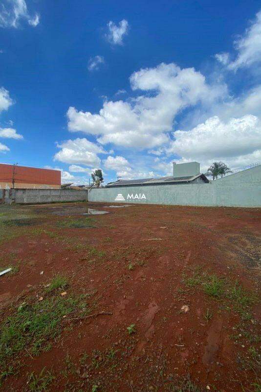 Terreno/Área para aluguel no Parque das Américas: 
