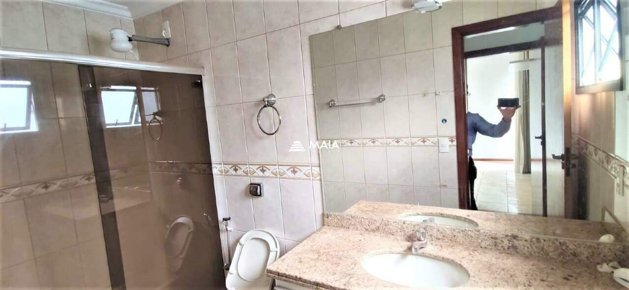 Apartamento para aluguel no Mercês: 