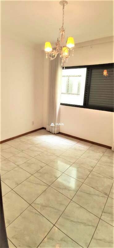 Apartamento para aluguel no Mercês: 