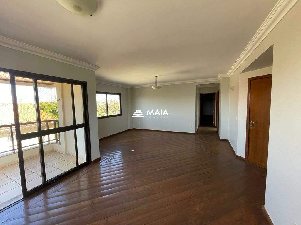 Apartamento para aluguel no Mercês: 