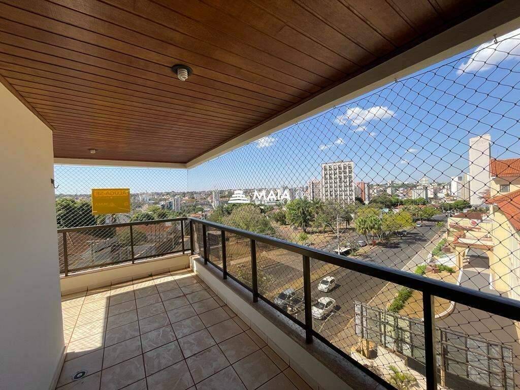 Apartamento para aluguel no Mercês: 