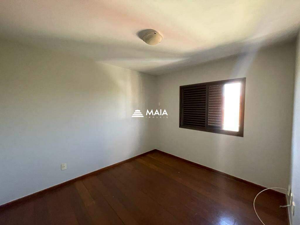Apartamento para aluguel no Mercês: 