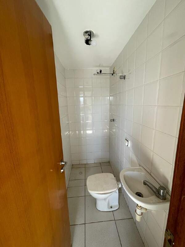 Apartamento para aluguel no Mercês: 